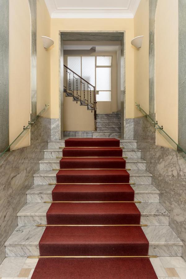 Centro Torino Elegante E Moderno Bilocaleアパートメント エクステリア 写真